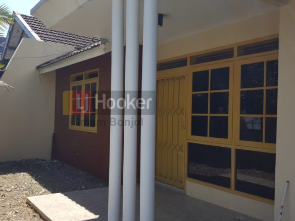 Sewa Rumah Jl. Puri Anjasmoro Semarang Barat