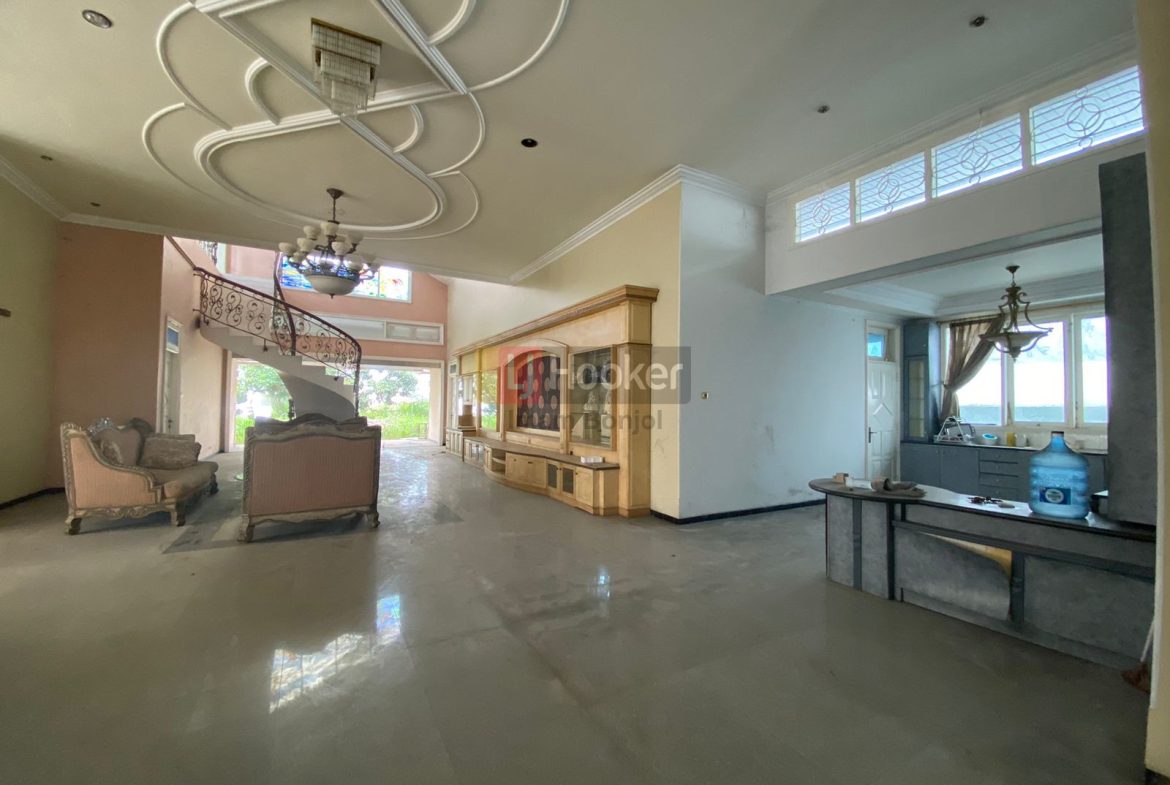 Rumah Mewah Bukit Sari Banyumanik Semarang