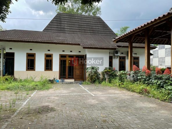 Jual Villa Jalan Kaliurang Yogyakarta