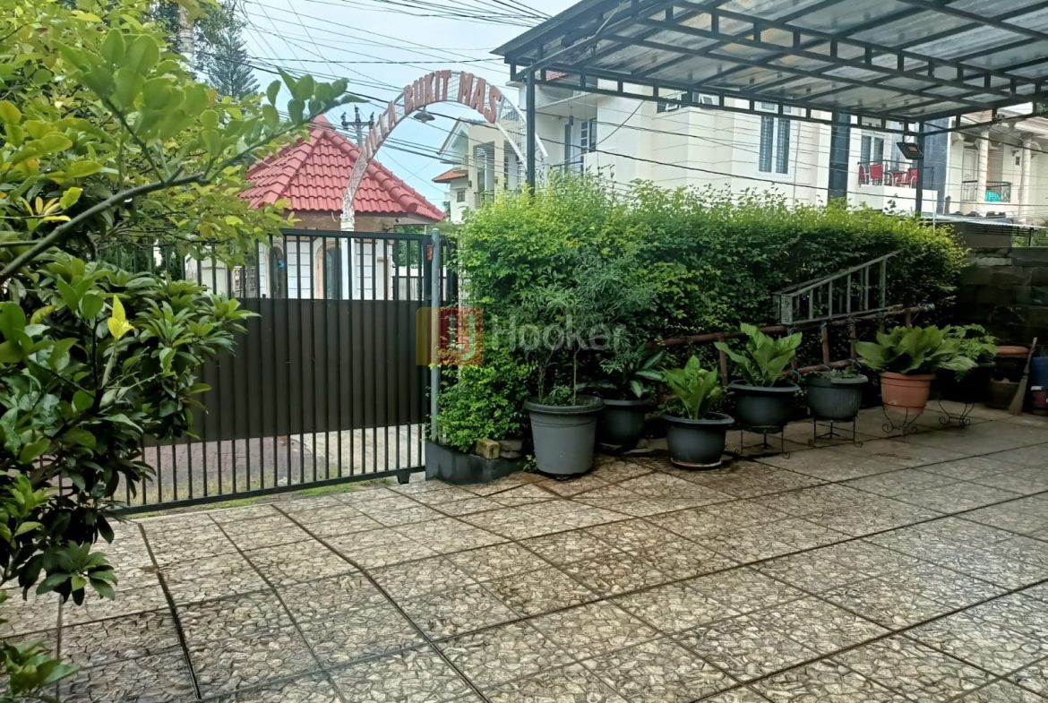 Rumah Bukit Sari Ngesrep Semarang Selatan