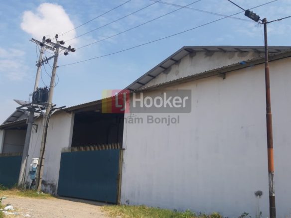 Gudang Pangkalan Truk Kaligawe Semarang Timur