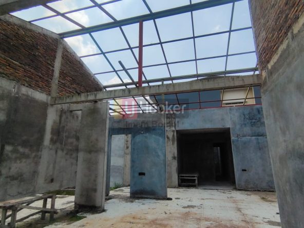 Rumah Luas dan Strategis Bukit Sari Semarang Selatan