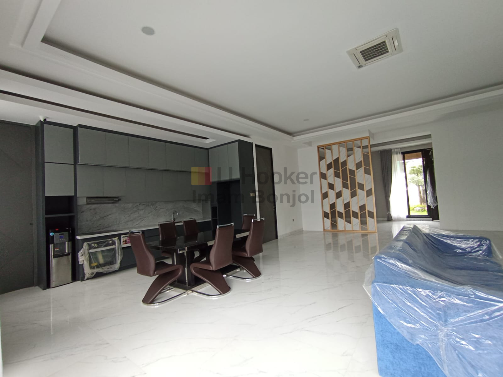 Sewa Rumah Candi Golf Semarang Selatan