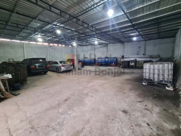 Jual Gudang Siap Pakai, Cocok untuk Usaha dan Industri Jalan Candi Sewa Ngaliyan Semarang