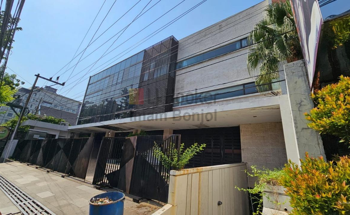 Sewa Gedung Jalan Veteran Semarang Selatan