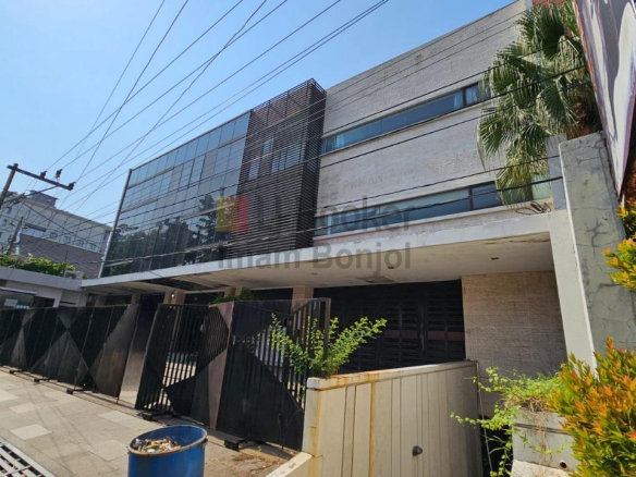 Sewa Gedung Jalan Veteran Semarang Selatan