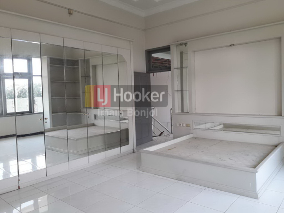 Jual Rumah Permata Semeru Semarang