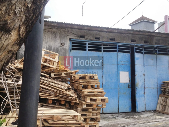 Jual Gudang Jl.Wolter Monginsidi.Genuk.Semarang Timur