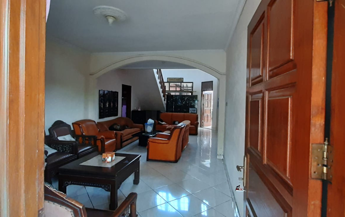 Jual Rumah Villa Aster Srondol Semarang Selatan