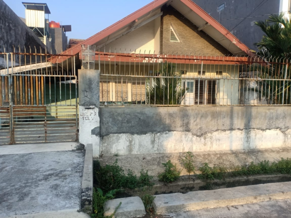 Jual Rumah Jl.Citarum Semarang Timur