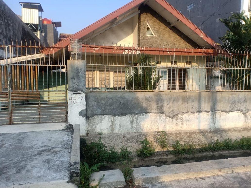 Jual Rumah Jl.Citarum Semarang Timur