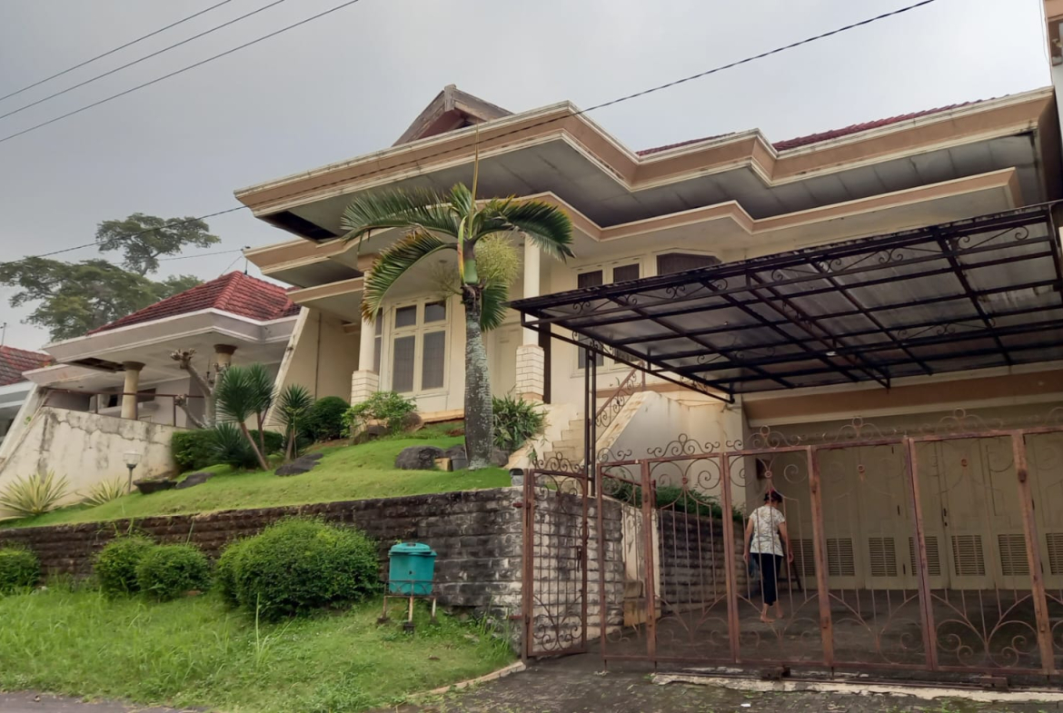 Jual Rumah Bukit Regency Semarang Selatan