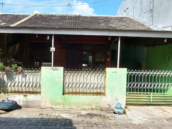Jual Rumah Perum Medoho Indah. Gayamsari Semarang