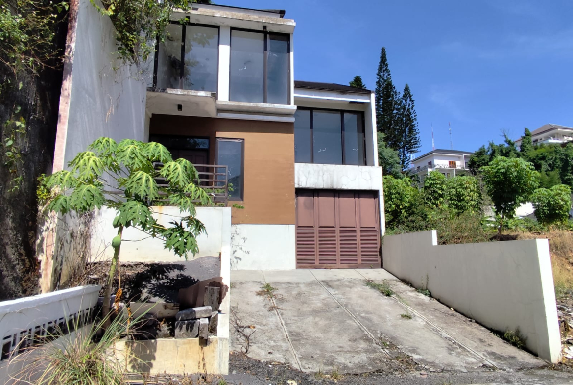 Jual Rumah hitung Tanah daerah Bukit Sari Semarang Selatan