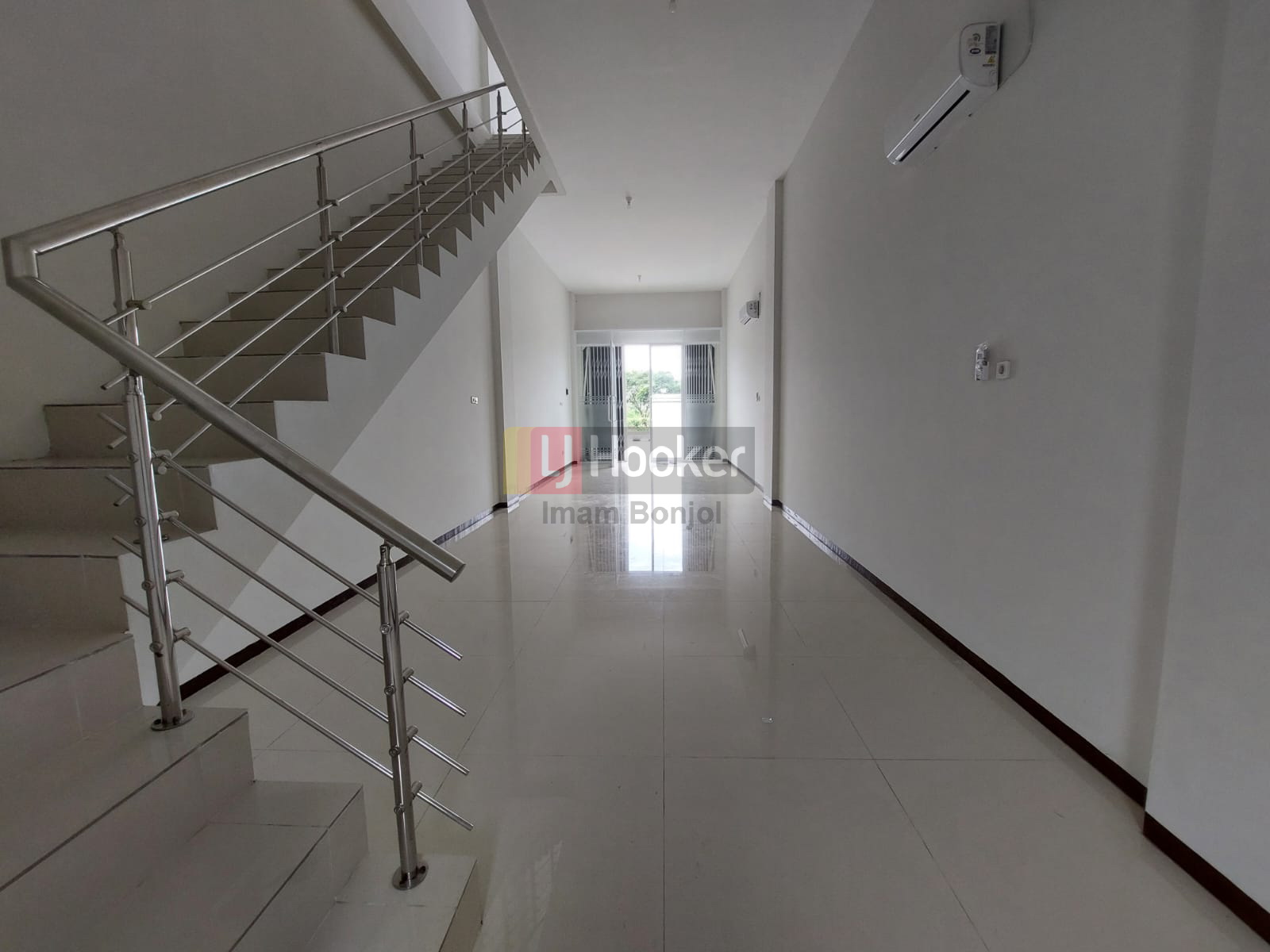 Sewa Ruko Yos Sudarso Square Semarang Barat