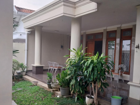 Sewa Rumah Jl.Halmahera Semarang Timur