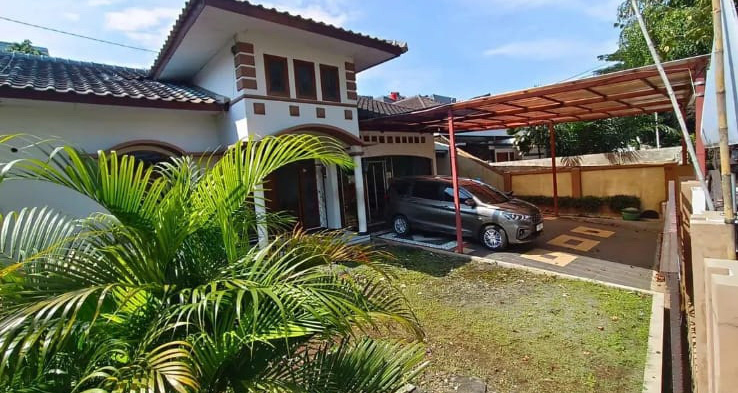 Jual Rumah Jl.Abdulrahman Saleh. Semarang Barat
