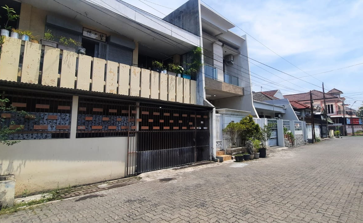 Jual Rumah Jl.Dahlia.Brumbungan