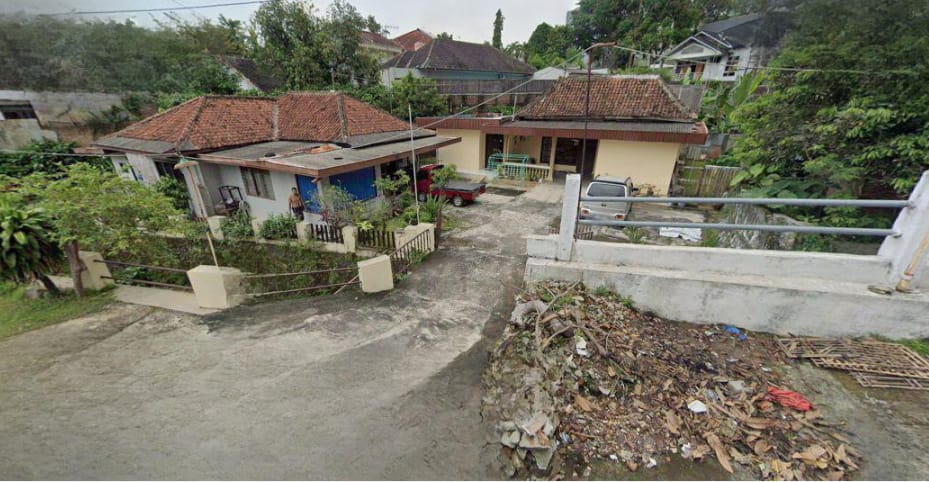 Jual Rumah hitung Tanah Jl.Cikurai.Gajah Mungkur